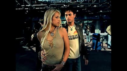 "Escape", el video de Enrique Iglesias donde aparece Anna Kournikova. En esa grabación se vieron por primera vez