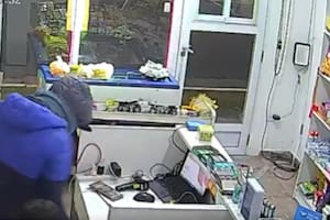 Violento robo en un kiosco y amenazas brutales a una joven empleada