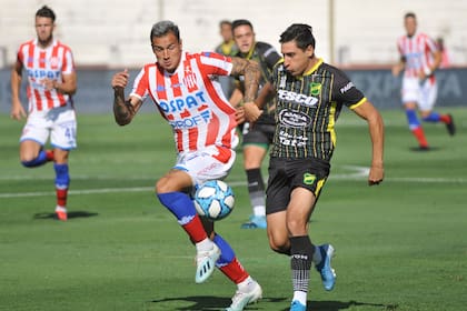 Escena de juego de Unión de Santa Fe vs. Defensa y Justicia