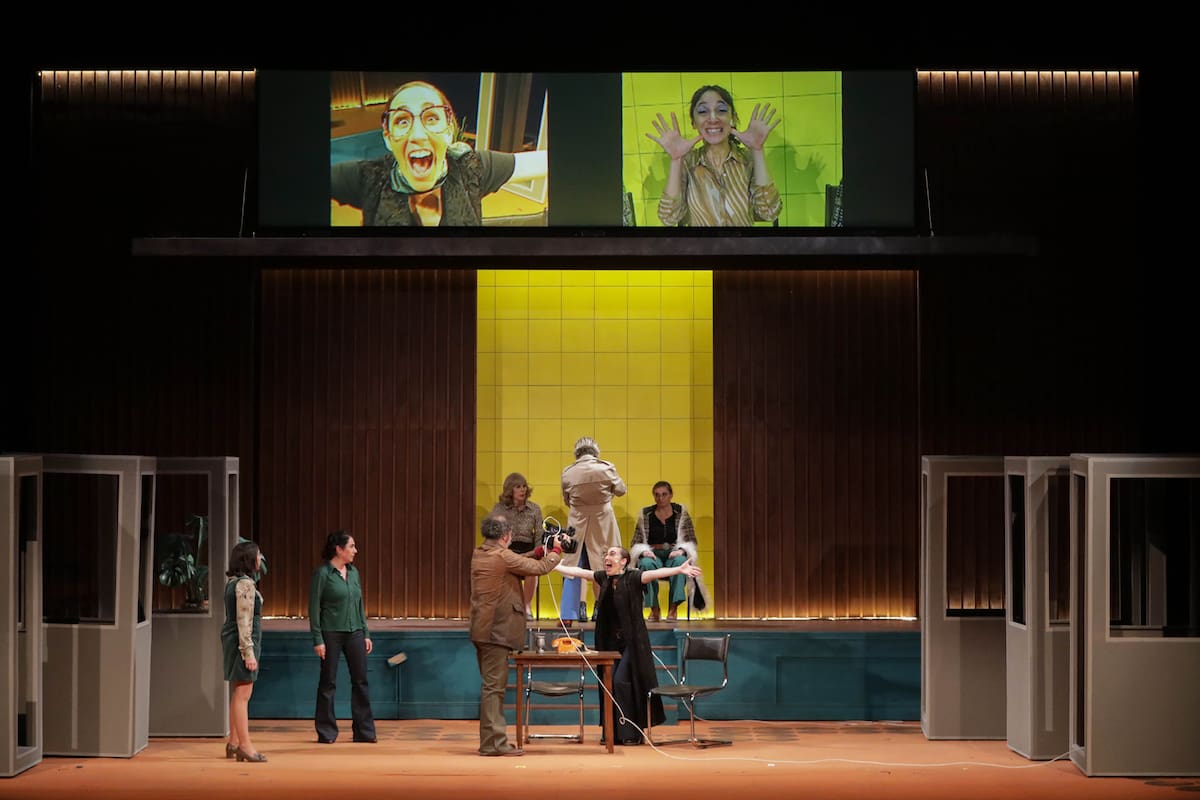 Escena de La traducción, la nueva apuesta de Matías Feldman que se estrena en el Teatro Nacional Cervantes