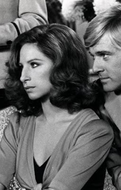 Escena de Nuestros años felices, protagonizada por Barbra Streisand y Robert Redford