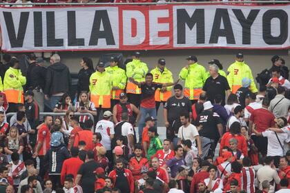 Escena del partido entre River Plate y Defensa y Justicia