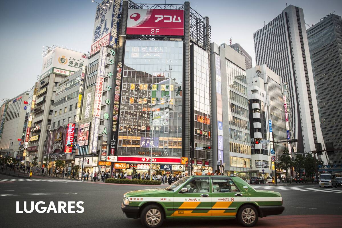 Subte de Tokio en hora pico.