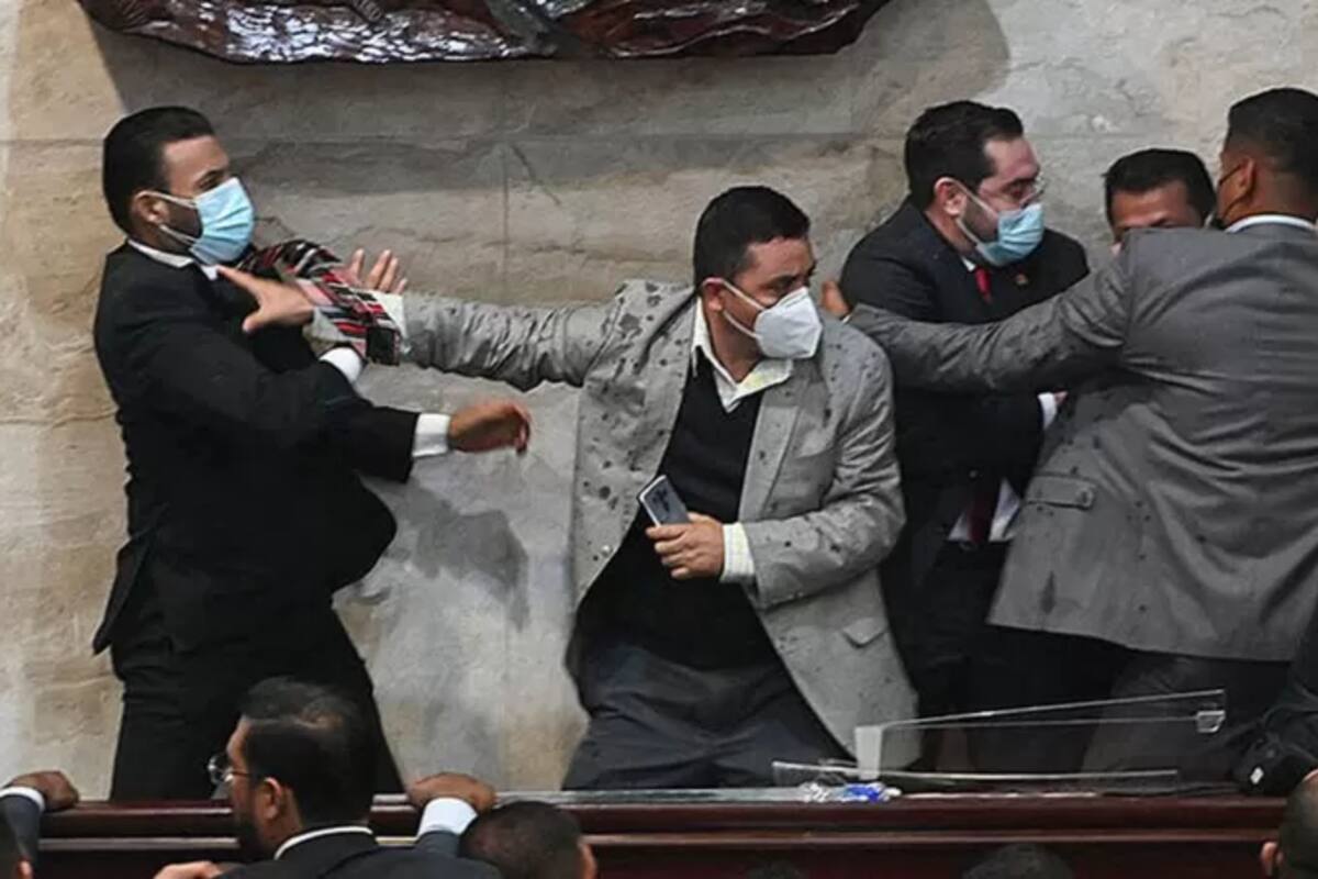 Escenas de tensión se vivieron en el Congreso hondureño