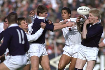 Una escena del Escocia-Inglaterra del Seis Naciones de 1990, uno de los legendarios test-matches entre ambas selecciones.