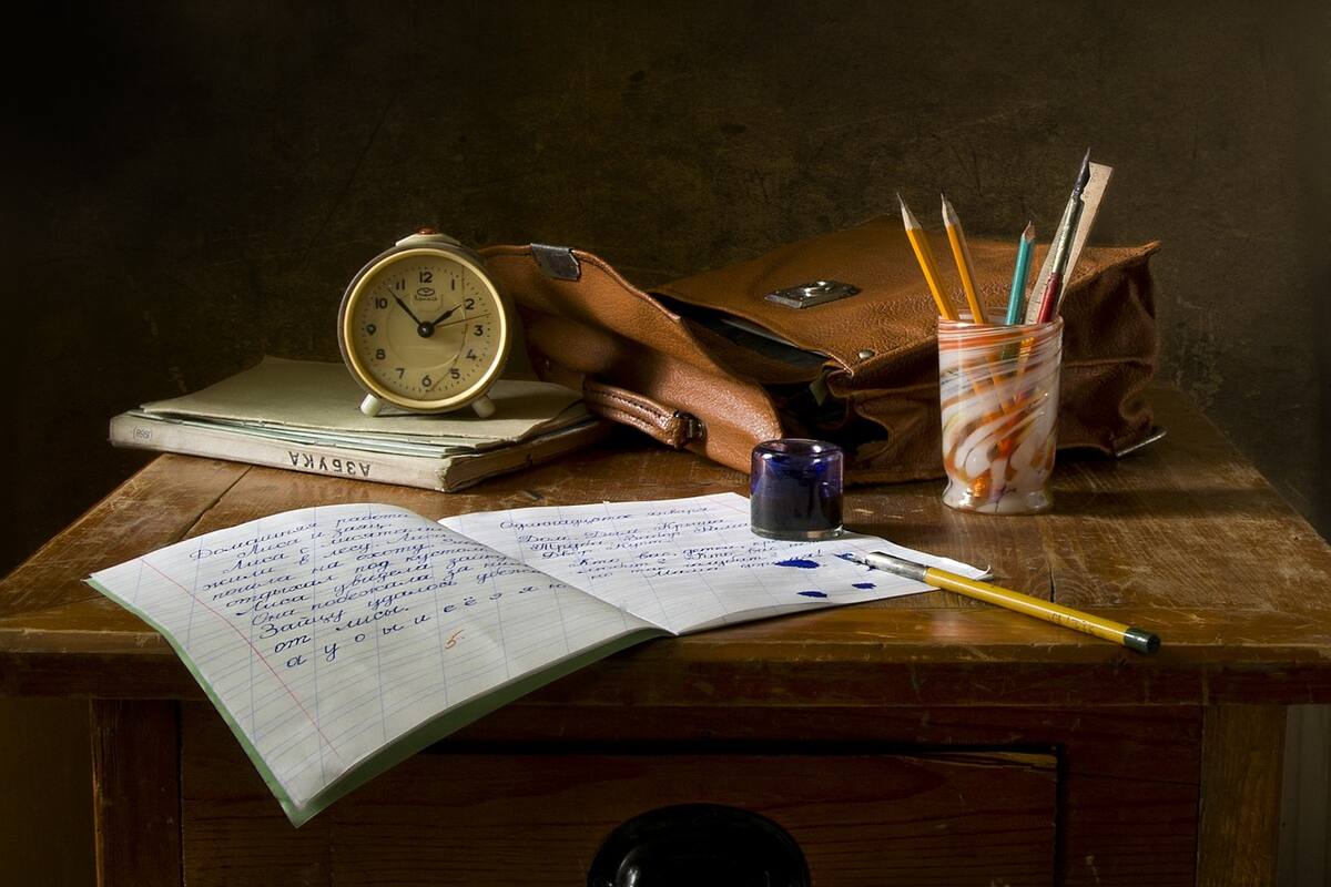 Escribir de puño y letra, una tarea con múltiples beneficios