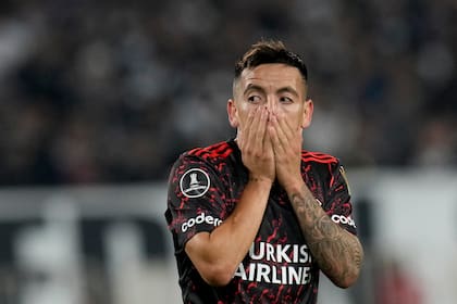 Esequiel Barco fue amonestado tras cortar un ataque de Colo Colo que encontraba a River en desventaja numérica