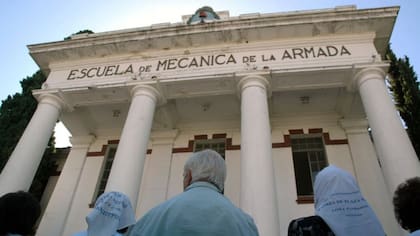 La fachada de la exESMA