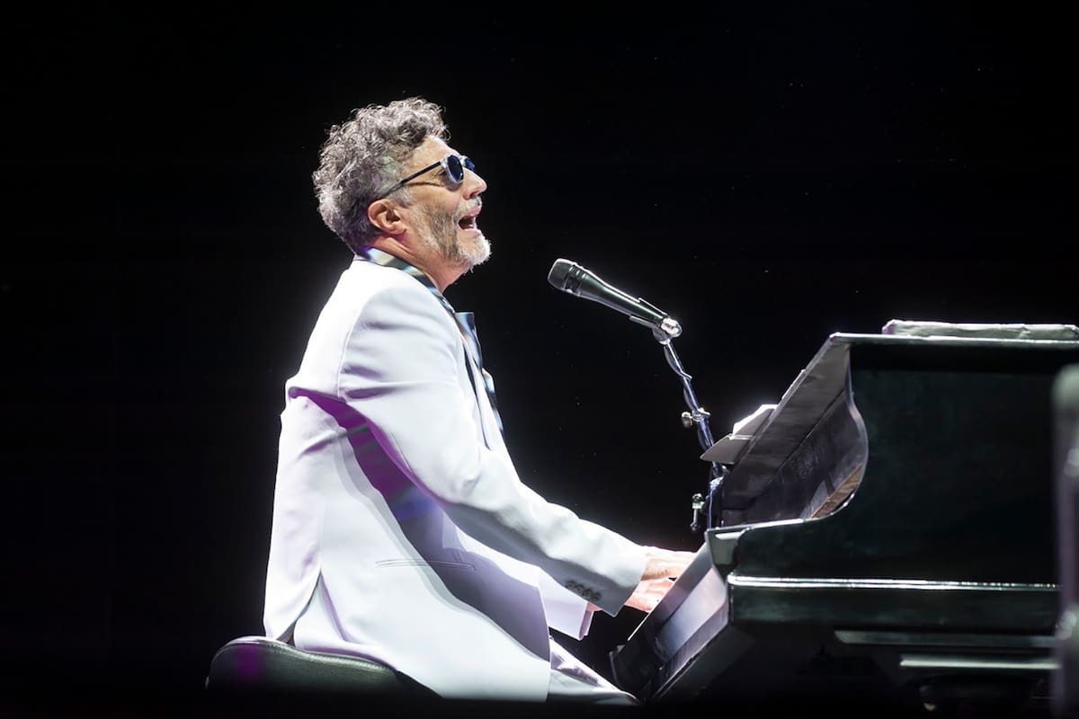 ESP - Recital de Fito Paez en Movistar Arena. 20-09-22