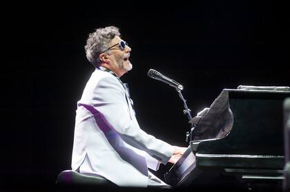 ESP - Recital de Fito Paez en Movistar Arena. 20-09-22