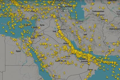 Espacio aéreo de Oriente Medio, 28 de febrero a las 6:00 a. m. (Flightradar24)