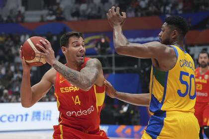 España le ganó a Brasil y avanzó a la segunda etapa del Mundial de básquet 2023, donde defiende la corona