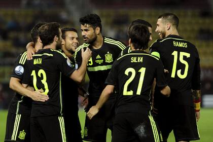 España le ganó a Macedonia con lo justo