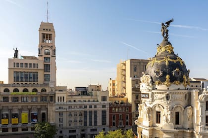 España ofrece bonos a los jovenes para ayudarlos a pagar el alquiler.