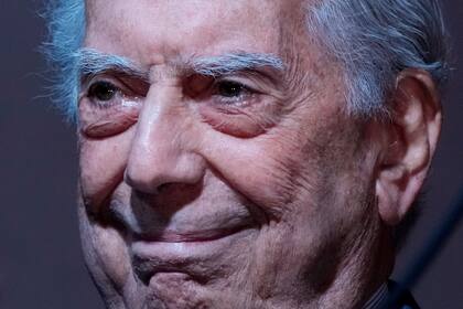 España otorga reconocimiento póstumo a Vargas Llosa por su relevancia en la literatura contemporánea