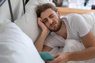 Esta es la ciencia detrás de la ‘procrastinación del sueño’