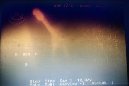 Especialistas ponen en duda que la estructura hallada en Quequén sea un submarino alemán