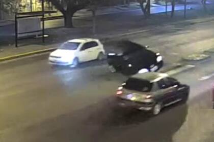 Espectacular choque y vuelco en Tigre