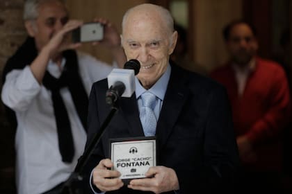Homenaje a Cacho Fontana en Radio Nacional, en 2019