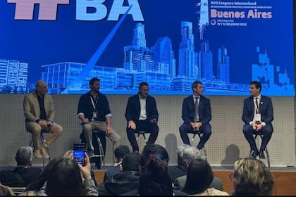 Espert en el congreso de comunicación política