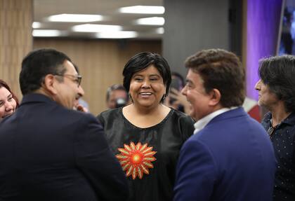 Espinoza, junto a otros intendentes en Diputados