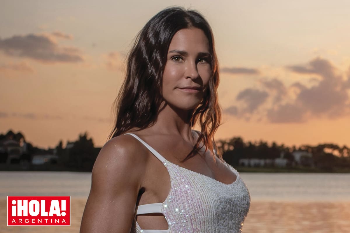 Espléndida, la cumpleañera eligió como dress code el color blanco, "una forma de estar todos iguales y porque simboliza la paz".
