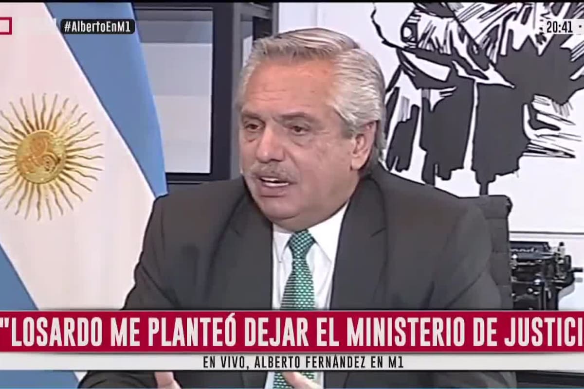 “Está agobiada”. Alberto Fernández confirmó la salida de Marcela Losardo