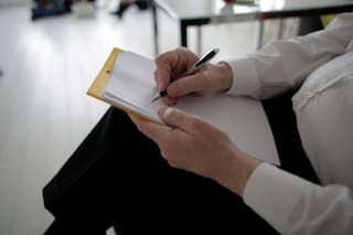 Los psicólogos coinciden: las personas que escriben la lista de las compras en papel no solo son nostálgicas sino que también mejoran la concentración