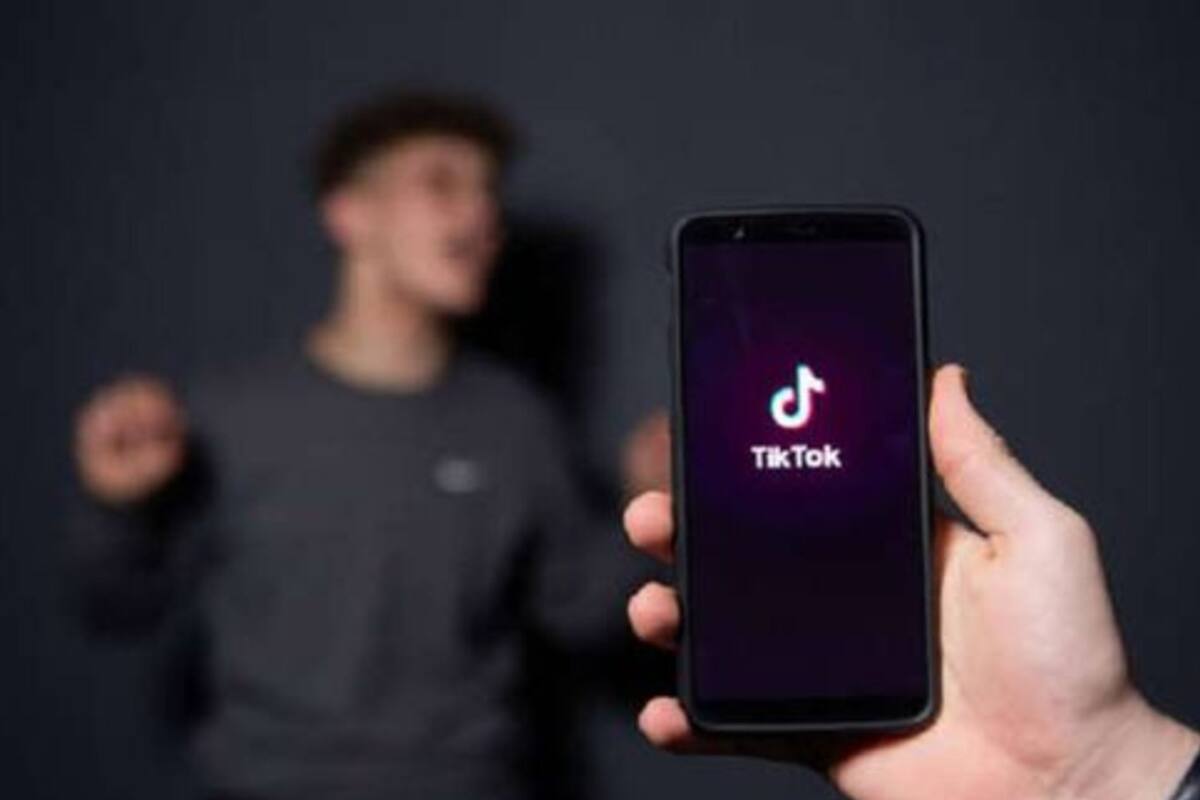 Esta aplicación requiere que el usuario tenga, como mínimo, 13 años, para que se pueda abrir un perfil; también requiere la autorización parental para los menores de 18 años, pero como ya sabemos, esto tampoco es muy complicado de sortear.