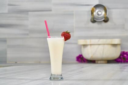 Esta bebida contiene los nutrientes necesarios para combatir el dolor de rodilla (Foto Pexels)