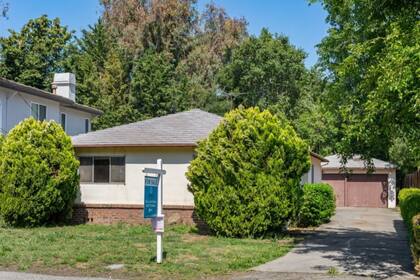 Esta casa "aparentemente normal", que se vende por US$2 millones, causó todo tipo de reacciones en las redes sociales