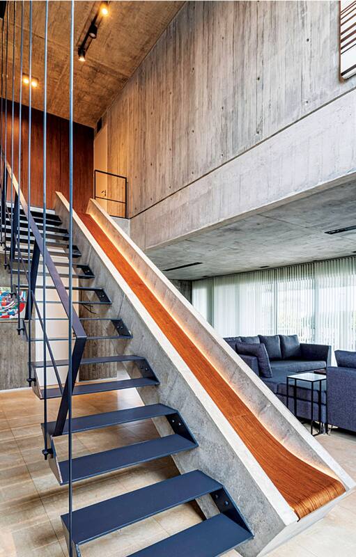 Esta casa es un recorrido a través del universo creativo de una arquitecta que no se guardó nada. Una obra auténtica signada por las pasiones de quien la firma.