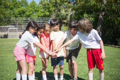 Esta celebración busca festejar los derechos adquiridos por los niños y reconocer la importancia que tiene una infancia plena en la sociedad (Canva)
