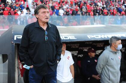 Está cerca de concluir el contrato de Julio Falcioni con Independiente y no está nada claro qué pasará con el entrenador.