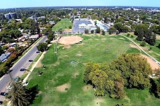 Una ciudad de California ofrece US$5000 por quitar el césped del jardín