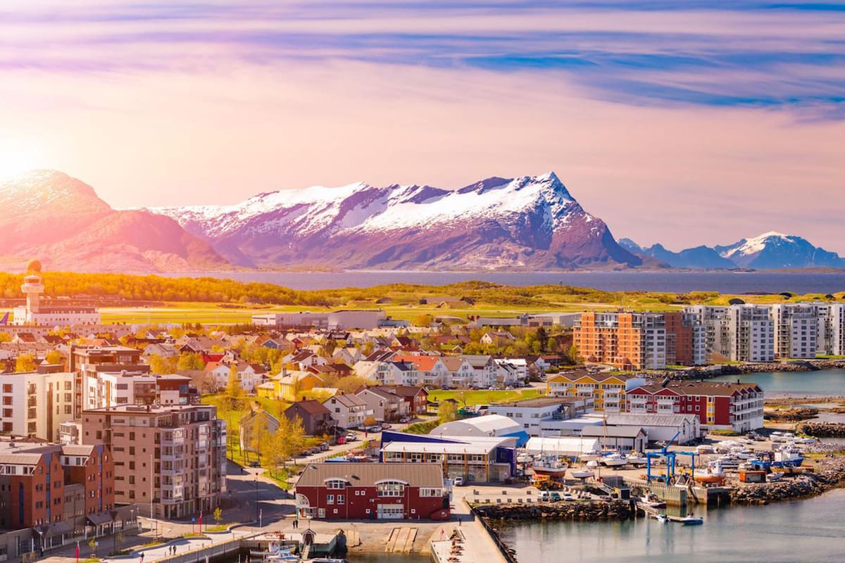Esta ciudad noruega está en plena transformación: hoy apuesta por su arte, sus paisajes y su futuro proyecto urbano