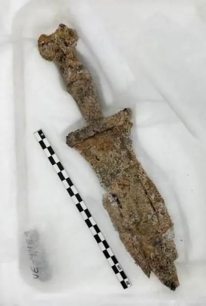 Esta es la daga con la que apuñalaron después de muerto al soldado romano