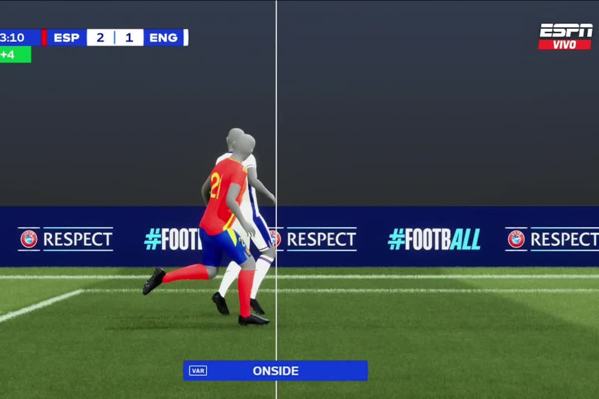Esta es la imagen por la que el VAR le dio curso a la sanción del árbitro principal: la rodilla de Stones habilitó a Oyarzabal en la acción previa al 2-1 de España ante Inglaterra, por la final de la Eurocopa 2024