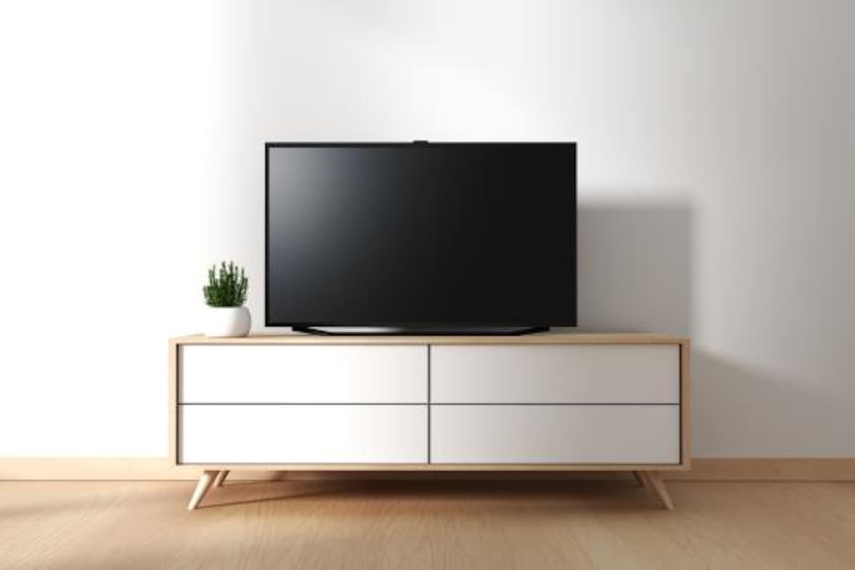 Esta es la manera acorde de limpiar la pantalla de un televisor sin que sufra ningún tipo de daños