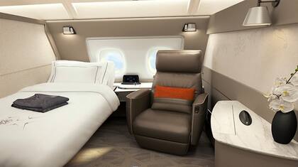 Esta es la suite individual que ofrece Singapore Airlines con diseño exclusivo y comida a la carta preparada por chefs internacionales