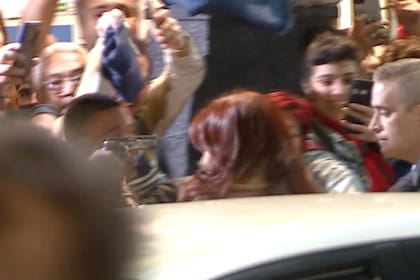 Esta es una imagen del momento del atentado contra Cristina Kirchner