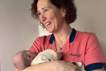 Esta forma única de atención de maternidad durante los días posteriores al parto transforma el "cuarto trimestre"