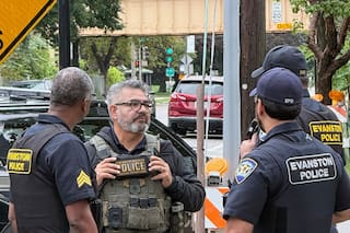 Ciudadano de EE.UU. es herido en Illinois por agentes del ICE que intentaron arrestarlo