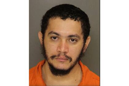 Esta fotografía proporcionada por las autoridades de la prisión del condado Chester muestra a Danelo Cavalcante (Prisión del Condado Chester vía AP)