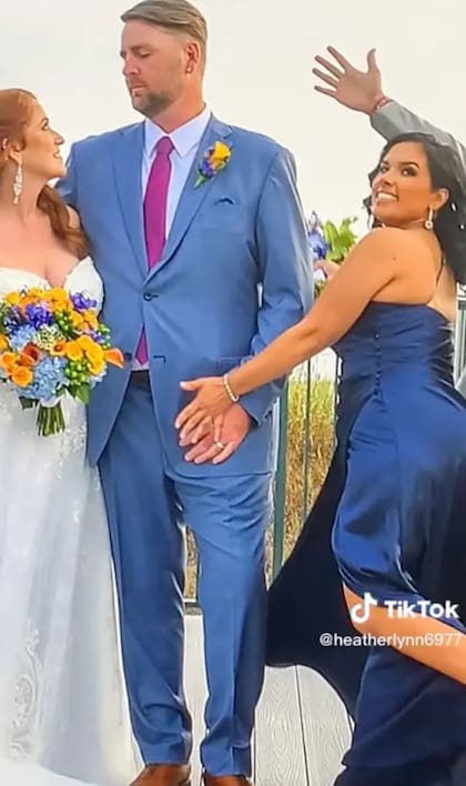Esta fue una de las imágenes compartidas por la novia que fueron cuestionadas por los usuarios