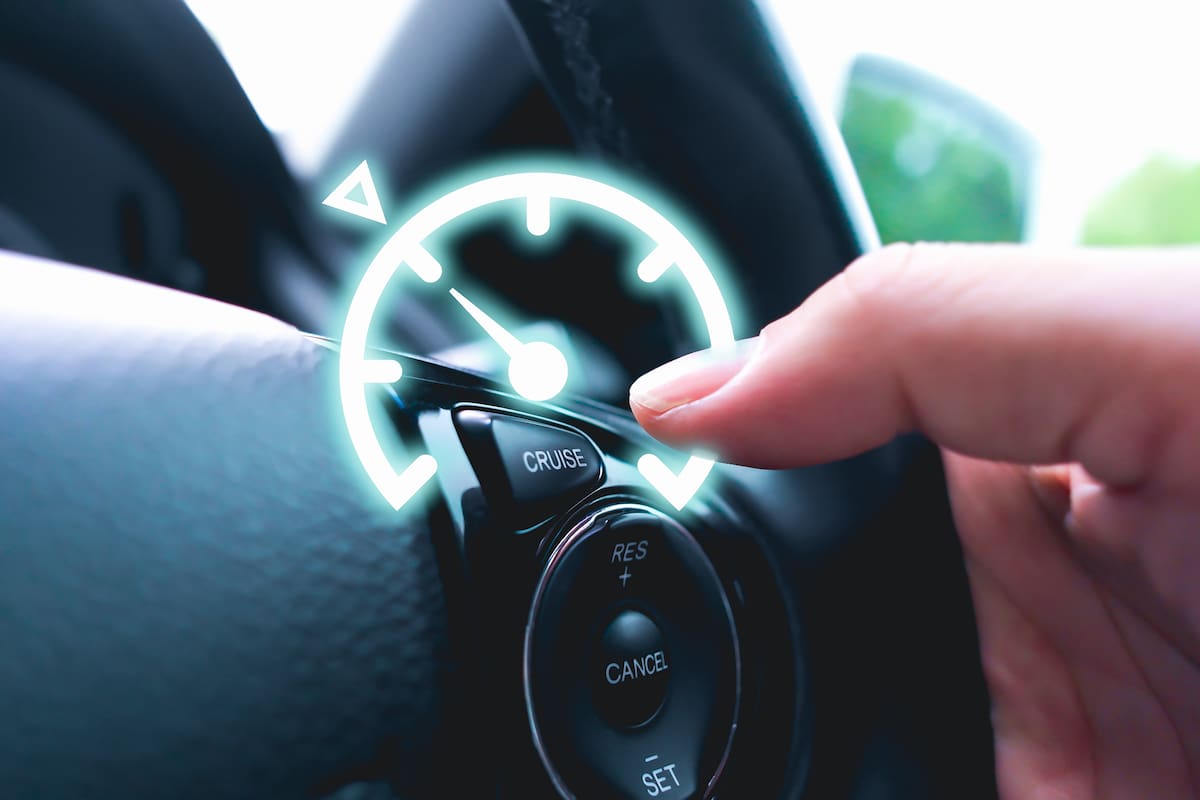 Esta función permite ahorrar combustible al manejar un auto