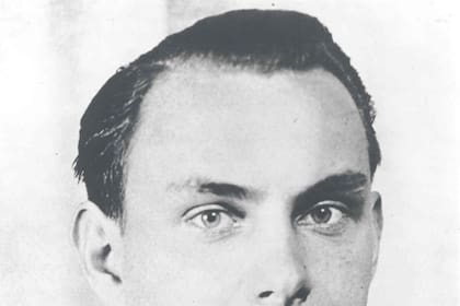 Esta imagen muestra al diplomático estadounidense Henry W. Antheil Jr. en 1940. (Biblioteca del Congreso vía AP)