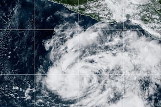 La tormenta Josephine lleva vientos fuertes y posibles inundaciones a la costa este de EEUU