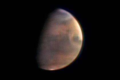 Esta imagen proporcionada por la Agencia Espacial Europea y tomada con una cámara a bordo de la nave espacial Mars Express muestra a Marte. (Agencia Espacial Europea vía AP)
