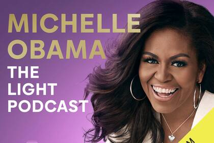 Esta imagen publicada por Audible muestra un anuncio del podcast "Michelle Obama: The Light Podcast", que se estrena el 7 de marzo. (Audible vía AP)